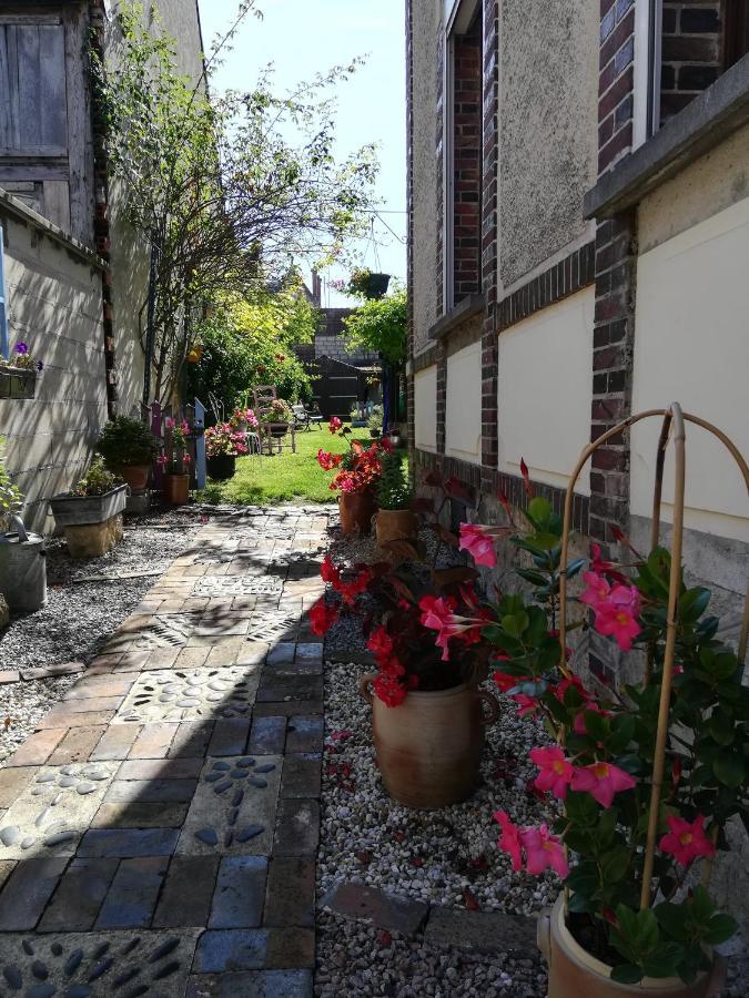 Bed and Breakfast Le Coq En Pate Romilly-sur-Seine Exterior foto